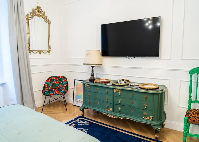 Vatican Boutique Rhome