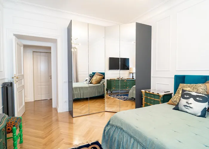 Vatican Boutique Rhome *