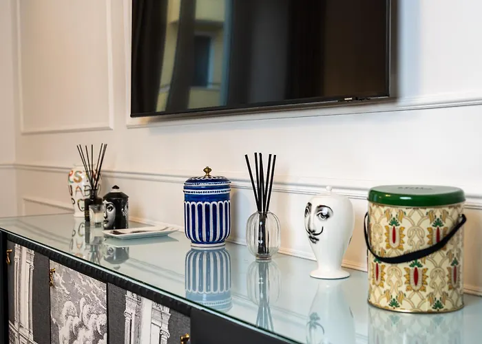Vatican Boutique Rhome *